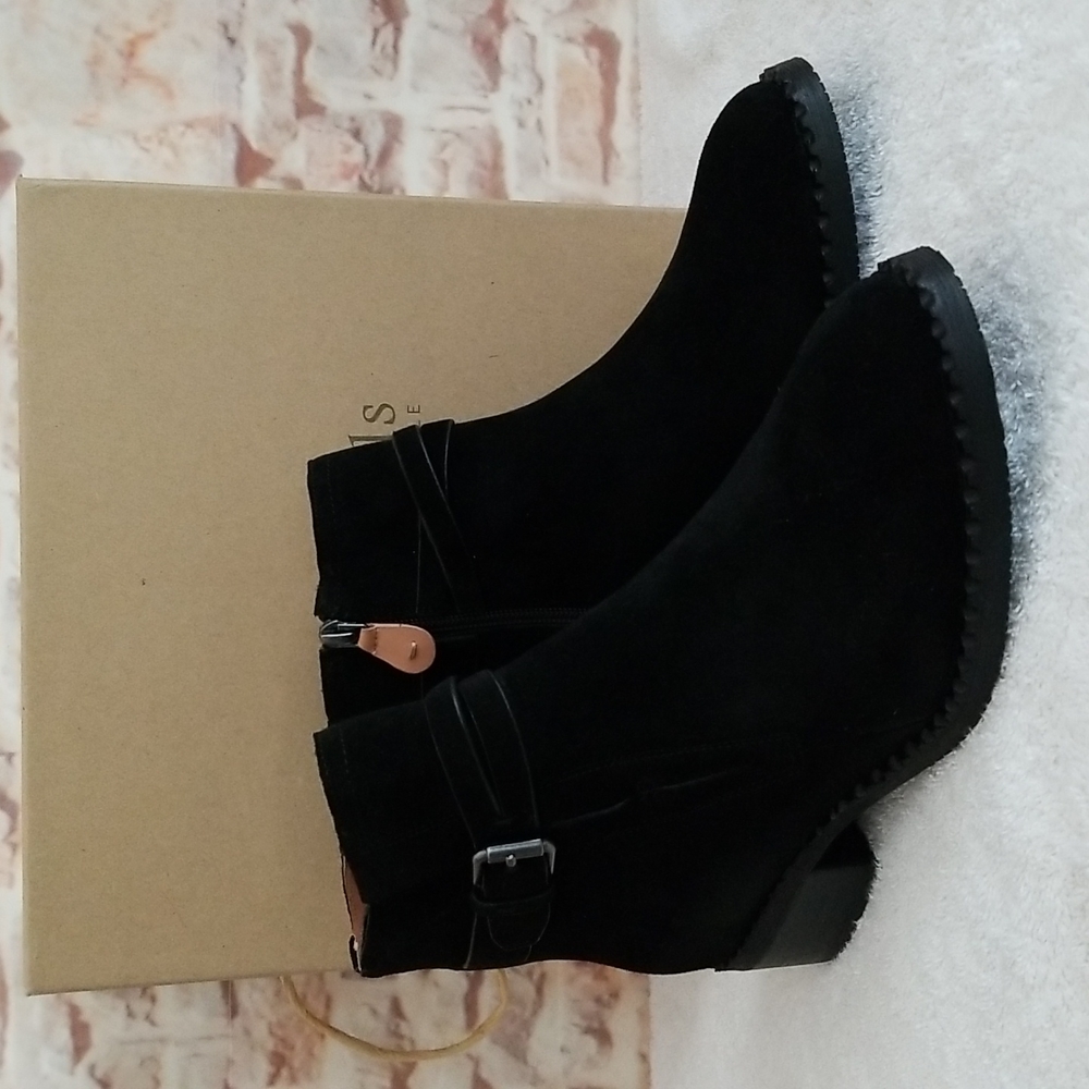 New gentle souls Best V-Gored Booties - Picture 3 of 14